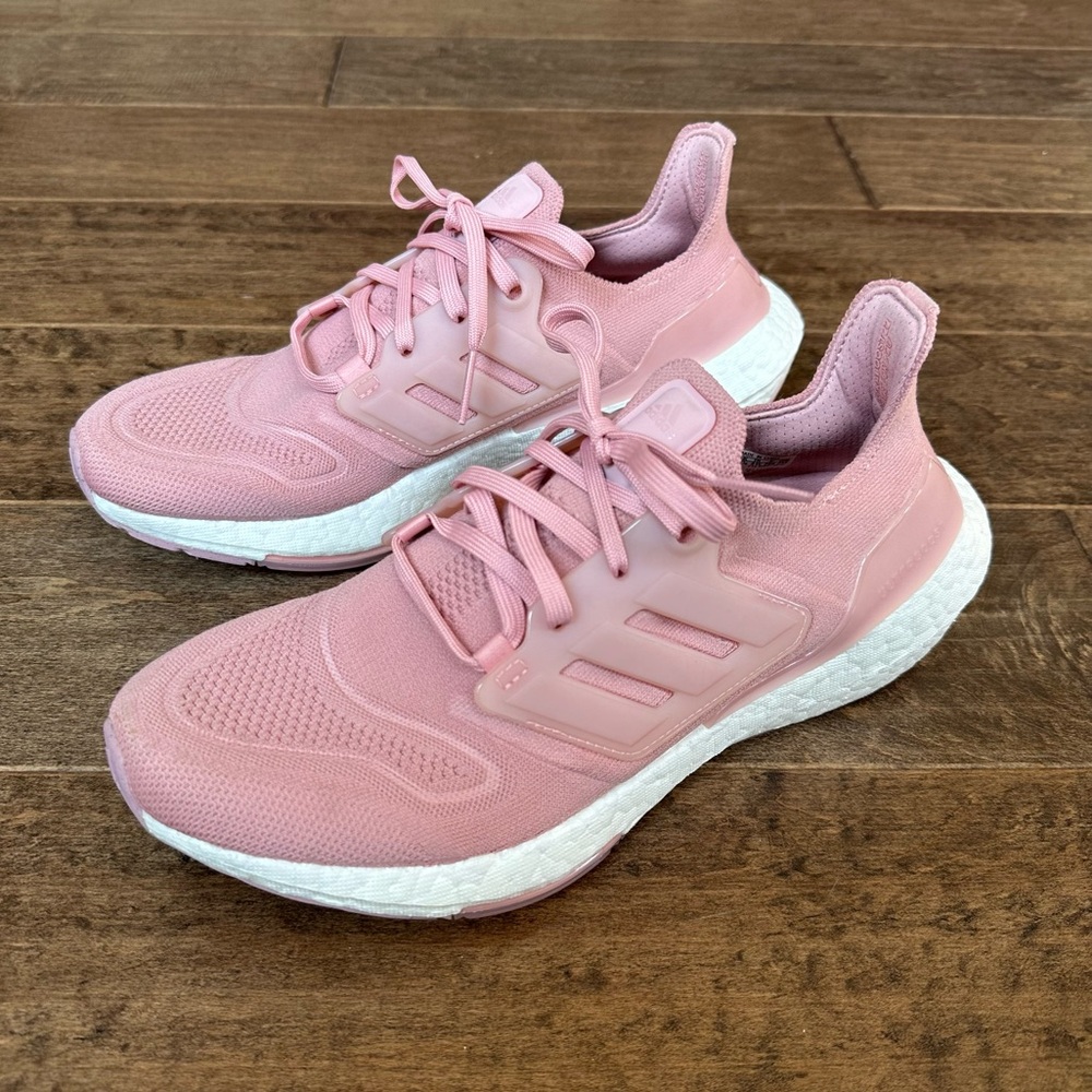 Adidas Ultraboost 22 Shoes